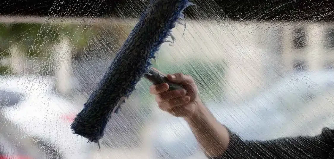 Window Cleaning Services Dubai